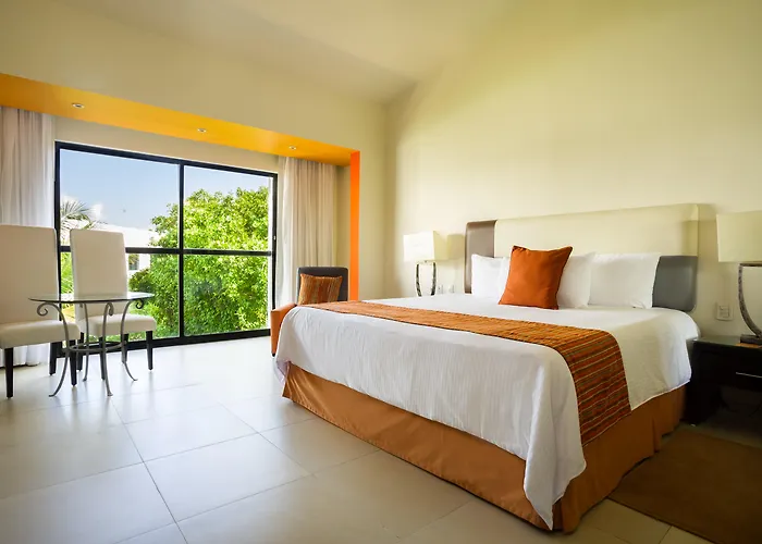 Resort Sunscape & 4*